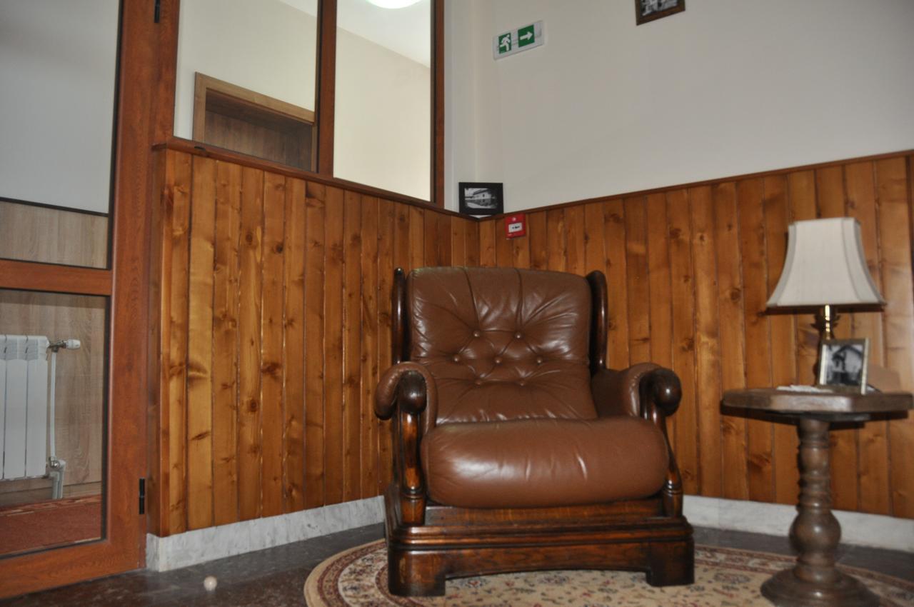 Family Hotel Balkanci Узана Екстер'єр фото